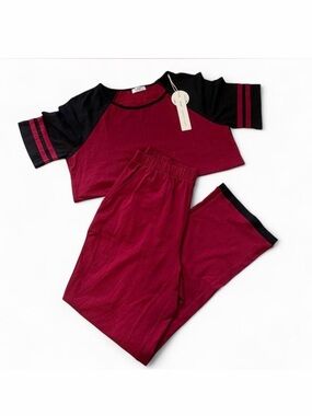 Wiwi Loungewear Pajama Set Women Medium Soft Comfy Casual Relaxation Lightweight